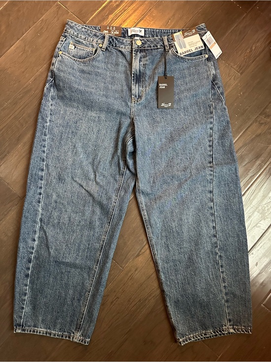 Seven7 Denim - Seven7 Women's High Rise Barrel Ankle Jeans - Medium Blue Wash Size 12 NWT
